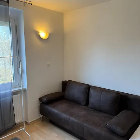 Flat Close To With Private Parking Apartmán *